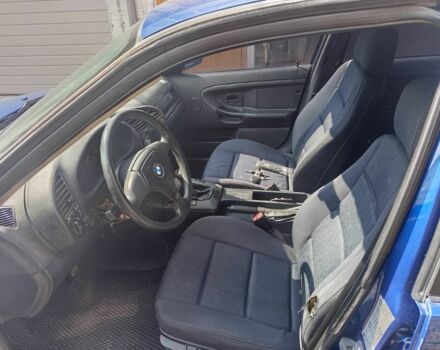 Синий БМВ 3 Серия, объемом двигателя 0 л и пробегом 200 тыс. км за 2100 $, фото 7 на Automoto.ua