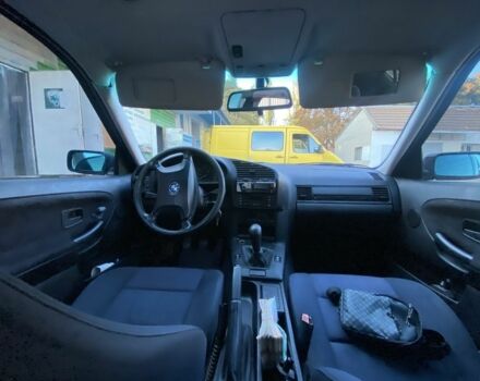 Синій БМВ 3 Серія, об'ємом двигуна 1.6 л та пробігом 270 тис. км за 3000 $, фото 2 на Automoto.ua