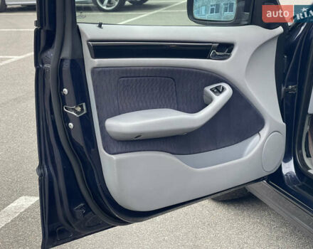 Синий БМВ 3 Серия, объемом двигателя 1.9 л и пробегом 320 тыс. км за 4700 $, фото 49 на Automoto.ua