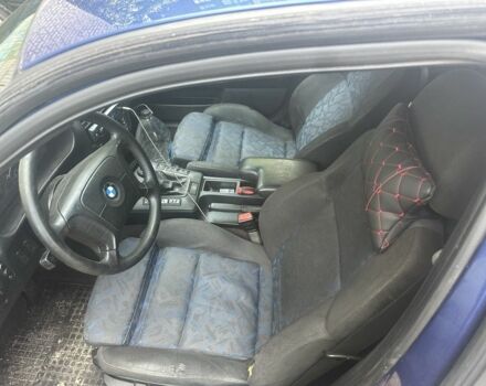 Синій БМВ 3 Серія, об'ємом двигуна 2.5 л та пробігом 211 тис. км за 2200 $, фото 5 на Automoto.ua