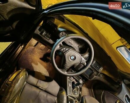 Синий БМВ 3 Серия, объемом двигателя 1.9 л и пробегом 300 тыс. км за 4300 $, фото 5 на Automoto.ua