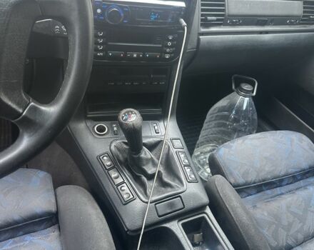 Синій БМВ 3 Серія, об'ємом двигуна 2.5 л та пробігом 211 тис. км за 2200 $, фото 3 на Automoto.ua