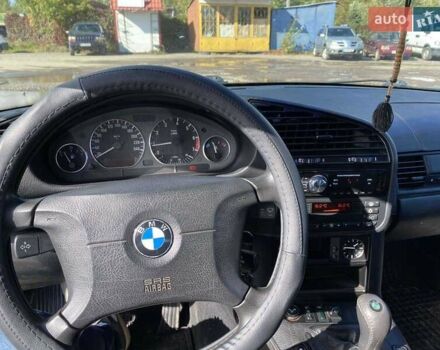 Синий БМВ 3 Серия, объемом двигателя 1.8 л и пробегом 300 тыс. км за 4500 $, фото 7 на Automoto.ua