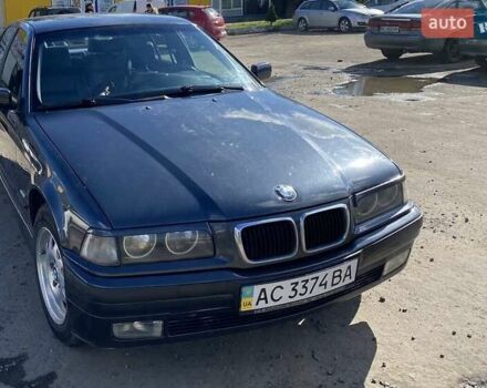 Синий БМВ 3 Серия, объемом двигателя 1.8 л и пробегом 300 тыс. км за 4500 $, фото 2 на Automoto.ua