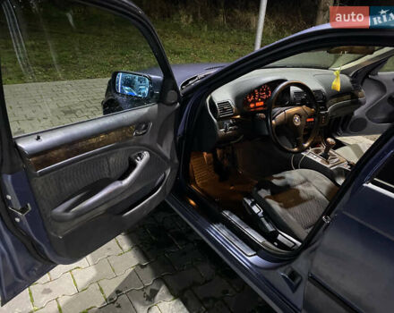 Синий БМВ 3 Серия, объемом двигателя 1.9 л и пробегом 370 тыс. км за 3000 $, фото 10 на Automoto.ua