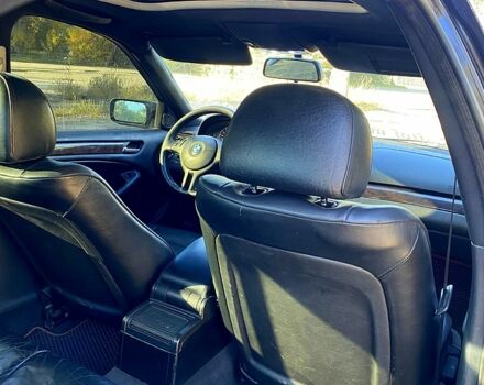 Синий БМВ 3 Серия, объемом двигателя 2 л и пробегом 300 тыс. км за 6000 $, фото 2 на Automoto.ua