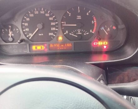 Синій БМВ 3 Серія, об'ємом двигуна 2 л та пробігом 300 тис. км за 3200 $, фото 5 на Automoto.ua