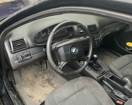 Синий БМВ 3 Серия, объемом двигателя 1.9 л и пробегом 380 тыс. км за 3700 $, фото 4 на Automoto.ua