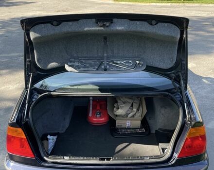 Синий БМВ 3 Серия, объемом двигателя 2 л и пробегом 255 тыс. км за 5500 $, фото 10 на Automoto.ua