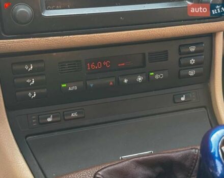 Синій БМВ 3 Серія, об'ємом двигуна 2 л та пробігом 432 тис. км за 4780 $, фото 16 на Automoto.ua