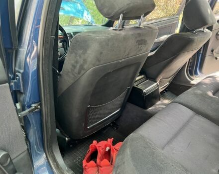 Синий БМВ 3 Серия, объемом двигателя 2 л и пробегом 359 тыс. км за 6700 $, фото 7 на Automoto.ua
