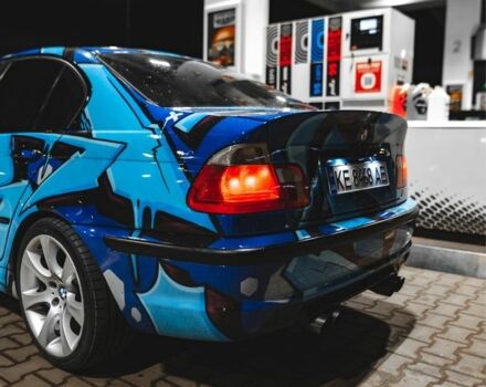 Синий БМВ 3 Серия, объемом двигателя 2 л и пробегом 359 тыс. км за 6700 $, фото 2 на Automoto.ua