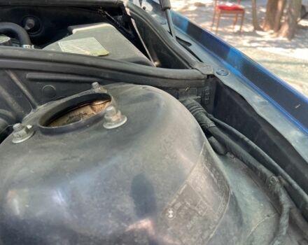 Синий БМВ 3 Серия, объемом двигателя 2 л и пробегом 359 тыс. км за 6700 $, фото 17 на Automoto.ua