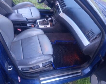 Синій БМВ 3 Серія, об'ємом двигуна 2 л та пробігом 250 тис. км за 2050 $, фото 11 на Automoto.ua