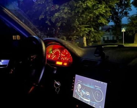 Синій БМВ 3 Серія, об'ємом двигуна 2 л та пробігом 400 тис. км за 6300 $, фото 10 на Automoto.ua