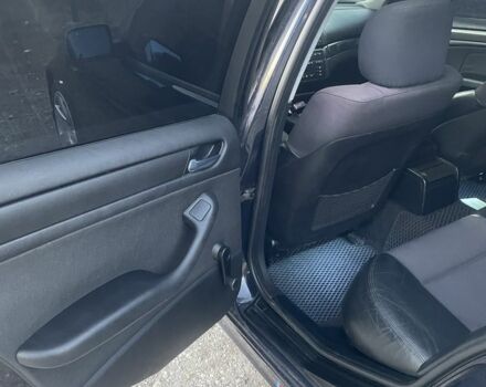 Синий БМВ 3 Серия, объемом двигателя 2 л и пробегом 390 тыс. км за 5700 $, фото 11 на Automoto.ua