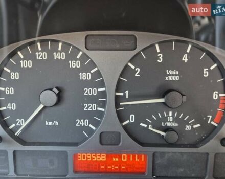 Синий БМВ 3 Серия, объемом двигателя 2 л и пробегом 310 тыс. км за 5500 $, фото 5 на Automoto.ua