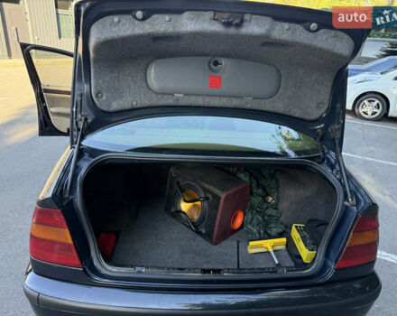Синий БМВ 3 Серия, объемом двигателя 2 л и пробегом 385 тыс. км за 5650 $, фото 34 на Automoto.ua