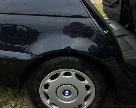 Синий БМВ 3 Серия, объемом двигателя 2 л и пробегом 379 тыс. км за 4100 $, фото 19 на Automoto.ua