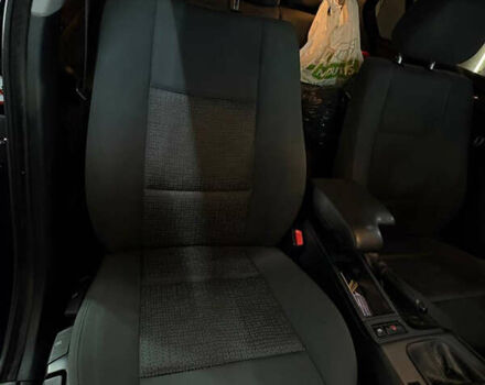 Синій БМВ 3 Серія, об'ємом двигуна 2 л та пробігом 300 тис. км за 6999 $, фото 33 на Automoto.ua