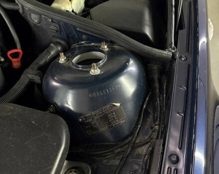 Синій БМВ 3 Серія, об'ємом двигуна 2 л та пробігом 300 тис. км за 6999 $, фото 19 на Automoto.ua