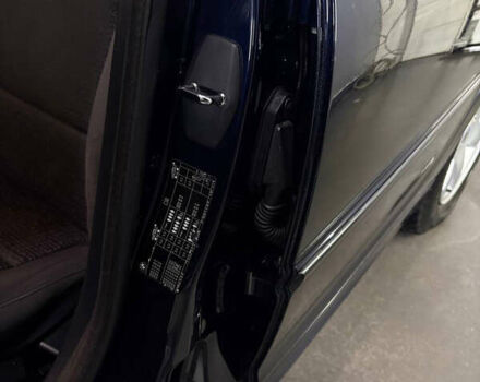 Синій БМВ 3 Серія, об'ємом двигуна 2 л та пробігом 300 тис. км за 6999 $, фото 17 на Automoto.ua