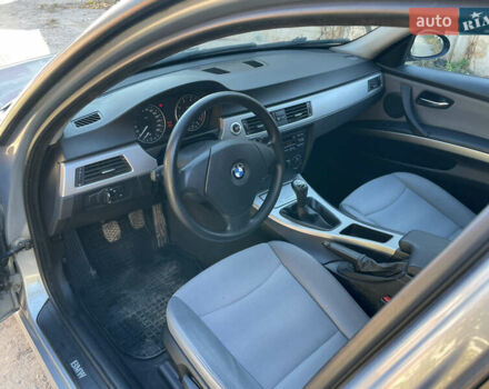 Синій БМВ 3 Серія, об'ємом двигуна 2 л та пробігом 187 тис. км за 6500 $, фото 24 на Automoto.ua