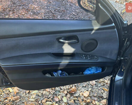 Синий БМВ 3 Серия, объемом двигателя 2.99 л и пробегом 304 тыс. км за 12500 $, фото 23 на Automoto.ua