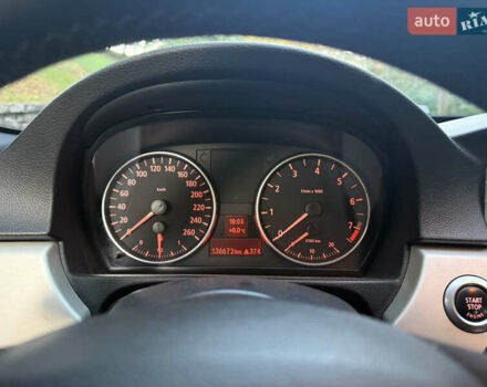 Синий БМВ 3 Серия, объемом двигателя 3 л и пробегом 136 тыс. км за 15000 $, фото 27 на Automoto.ua