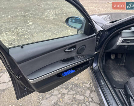 Синій БМВ 3 Серія, об'ємом двигуна 2 л та пробігом 240 тис. км за 6999 $, фото 18 на Automoto.ua