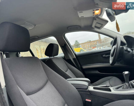 Синій БМВ 3 Серія, об'ємом двигуна 2 л та пробігом 240 тис. км за 6999 $, фото 27 на Automoto.ua