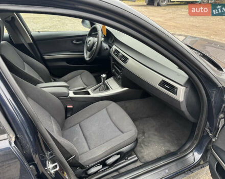 Синій БМВ 3 Серія, об'ємом двигуна 2 л та пробігом 240 тис. км за 6999 $, фото 24 на Automoto.ua