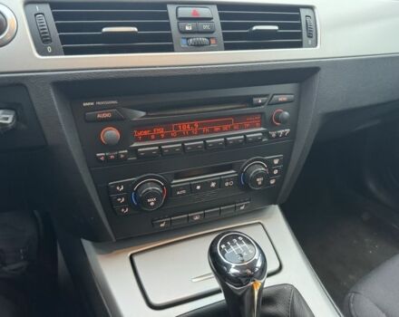 Синій БМВ 3 Серія, об'ємом двигуна 2 л та пробігом 240 тис. км за 6800 $, фото 16 на Automoto.ua