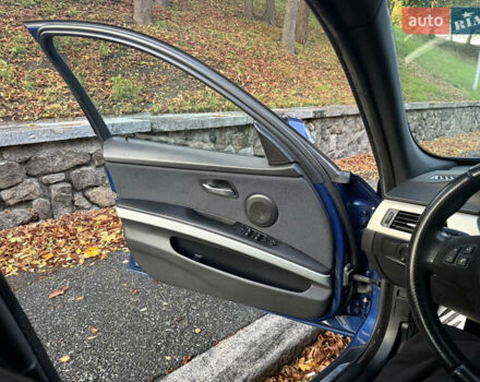 Синий БМВ 3 Серия, объемом двигателя 3 л и пробегом 136 тыс. км за 15000 $, фото 32 на Automoto.ua