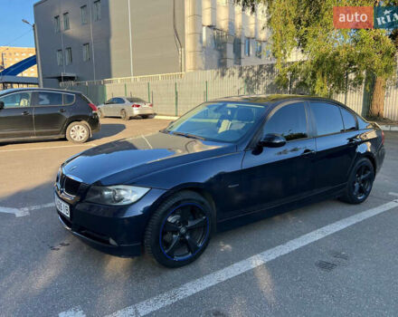 Синий БМВ 3 Серия, объемом двигателя 2 л и пробегом 304 тыс. км за 7000 $, фото 1 на Automoto.ua