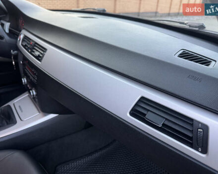 Синій БМВ 3 Серія, об'ємом двигуна 2 л та пробігом 277 тис. км за 7700 $, фото 43 на Automoto.ua