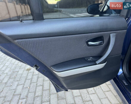 Синій БМВ 3 Серія, об'ємом двигуна 2 л та пробігом 277 тис. км за 7700 $, фото 48 на Automoto.ua