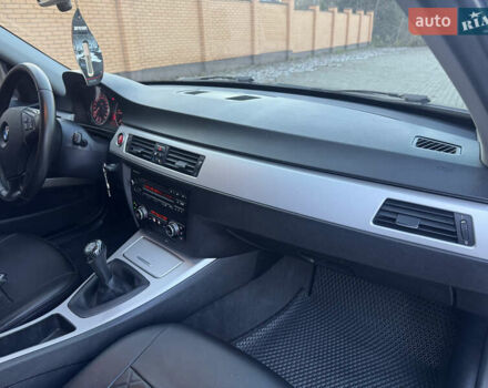 Синій БМВ 3 Серія, об'ємом двигуна 2 л та пробігом 277 тис. км за 7700 $, фото 40 на Automoto.ua