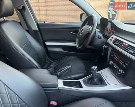 Синій БМВ 3 Серія, об'ємом двигуна 2 л та пробігом 277 тис. км за 7700 $, фото 41 на Automoto.ua