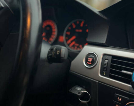 Синій БМВ 3 Серія, об'ємом двигуна 2 л та пробігом 165 тис. км за 10500 $, фото 20 на Automoto.ua