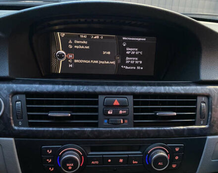 Синий БМВ 3 Серия, объемом двигателя 3 л и пробегом 161 тыс. км за 10800 $, фото 4 на Automoto.ua