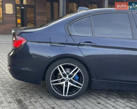 Синій БМВ 3 Серія, об'ємом двигуна 2 л та пробігом 245 тис. км за 12650 $, фото 6 на Automoto.ua
