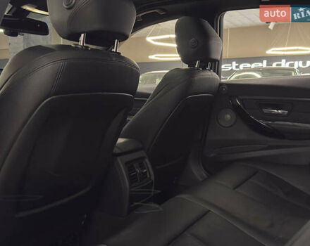 Синий БМВ 3 Серия, объемом двигателя 2.98 л и пробегом 170 тыс. км за 19299 $, фото 24 на Automoto.ua