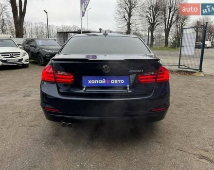 Синий БМВ 3 Серия, объемом двигателя 2 л и пробегом 245 тыс. км за 12800 $, фото 5 на Automoto.ua