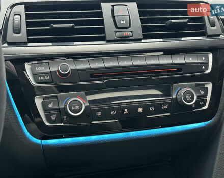 Синій БМВ 3 Серія, об'ємом двигуна 2.98 л та пробігом 169 тис. км за 21000 $, фото 17 на Automoto.ua