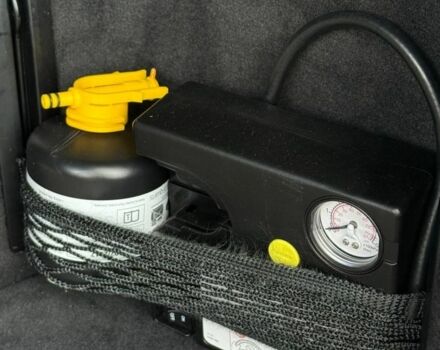 Синій БМВ 3 Серія, об'ємом двигуна 2 л та пробігом 275 тис. км за 13000 $, фото 21 на Automoto.ua