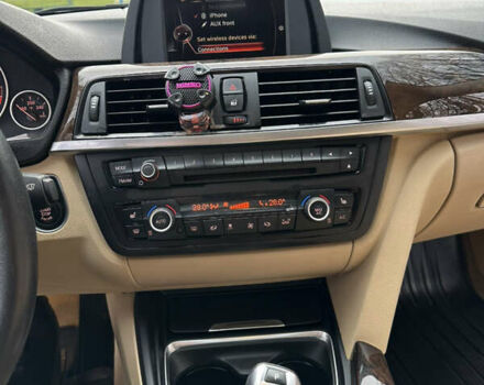 Синій БМВ 3 Серія, об'ємом двигуна 2 л та пробігом 109 тис. км за 12900 $, фото 14 на Automoto.ua