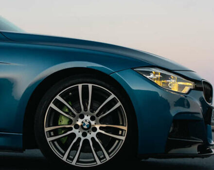 Синий БМВ 3 Серия, объемом двигателя 2.98 л и пробегом 140 тыс. км за 18500 $, фото 10 на Automoto.ua