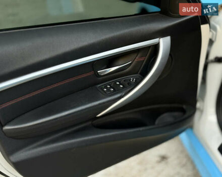 Синий БМВ 3 Серия, объемом двигателя 2.98 л и пробегом 135 тыс. км за 19500 $, фото 23 на Automoto.ua