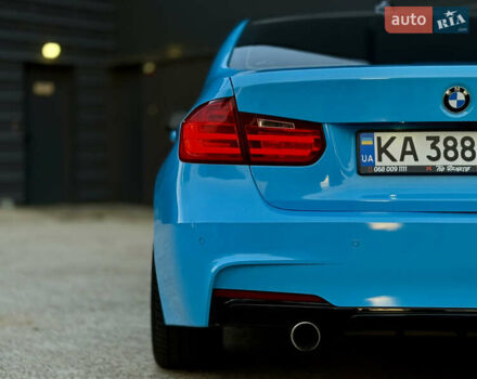 Синий БМВ 3 Серия, объемом двигателя 2.98 л и пробегом 135 тыс. км за 19500 $, фото 12 на Automoto.ua